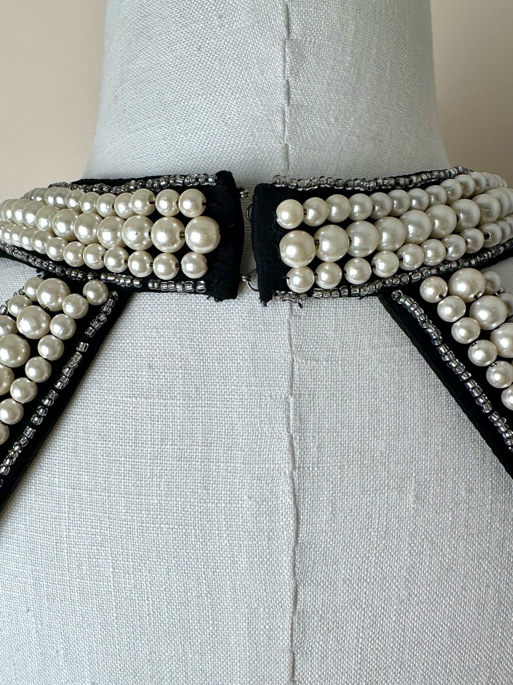 ASOS Pearl & Sequin Embellished Open Back Halter Midi Dress NWT Size 0 - Picture 15 of 15